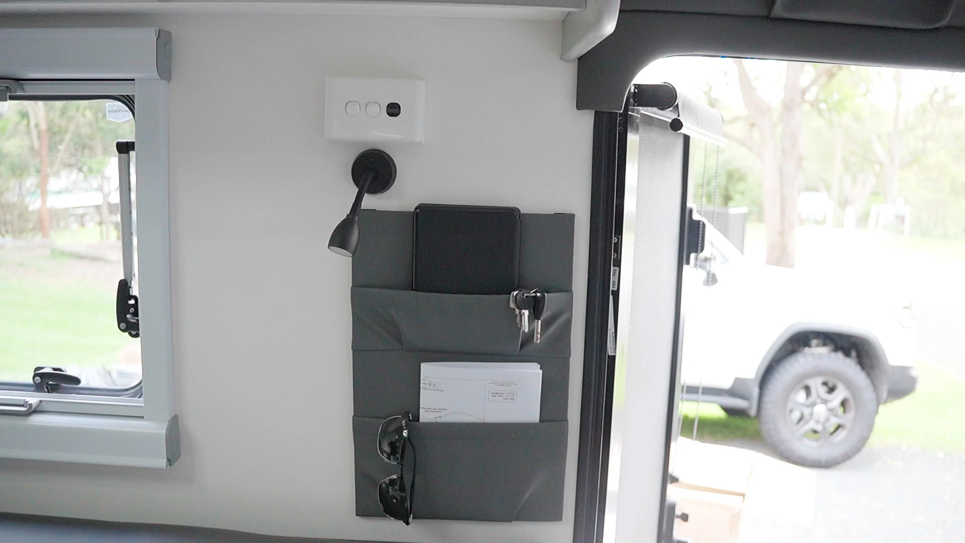 Vinyl Caravan Wall Storage Pocket - Image 6